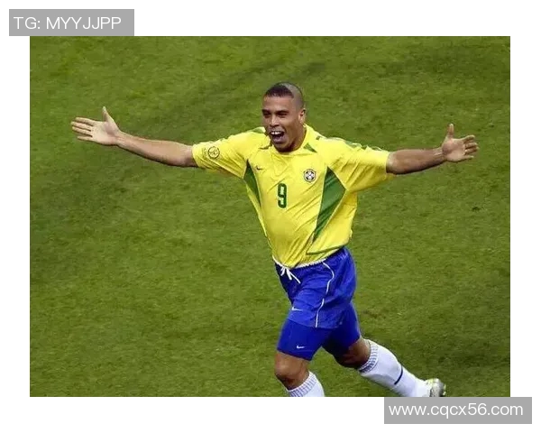 足球明星瞬间反应揭秘让你感受赛场激情与荣耀的背后故事